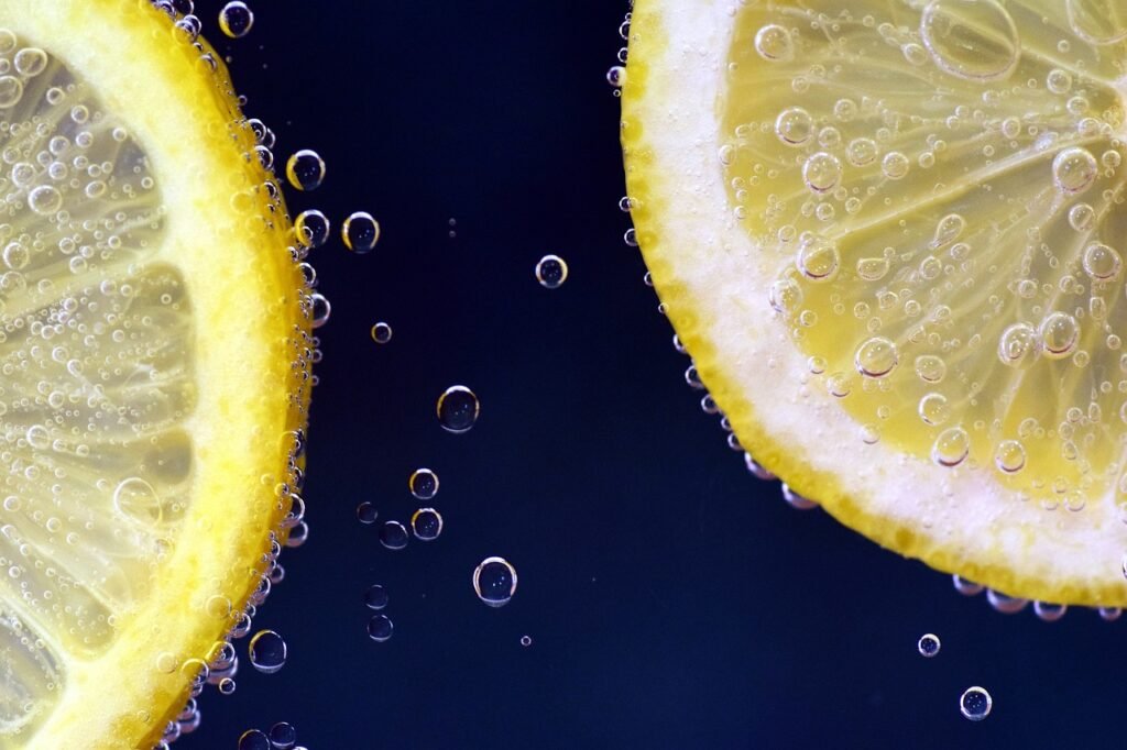 wellhealthorganic.comeasily-remove-dark-spots-lemon-juice A Aide